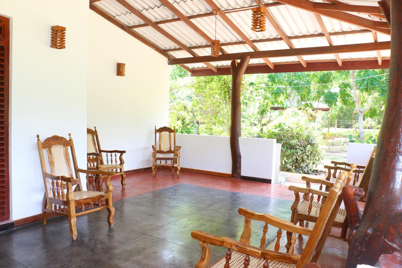 Lavish Eco Jungle Hotel Tissamaharama Exterior foto